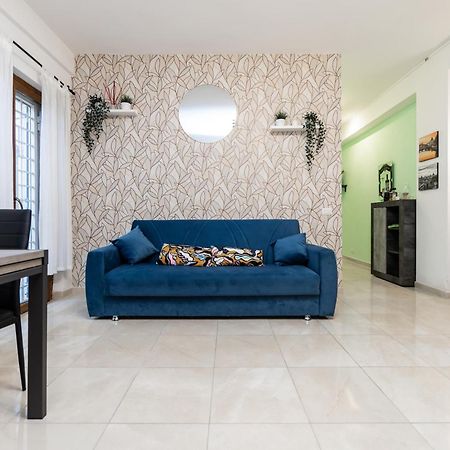 Lotus - Appartamento Sul Mare A Ostia Con Giardino Relax Ngoại thất bức ảnh